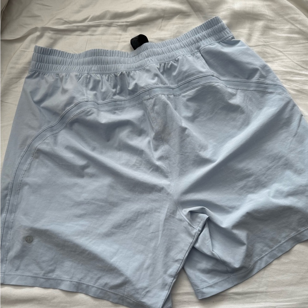 Mens Lululemon 7 inch Pace Breaker  Linerless- size large